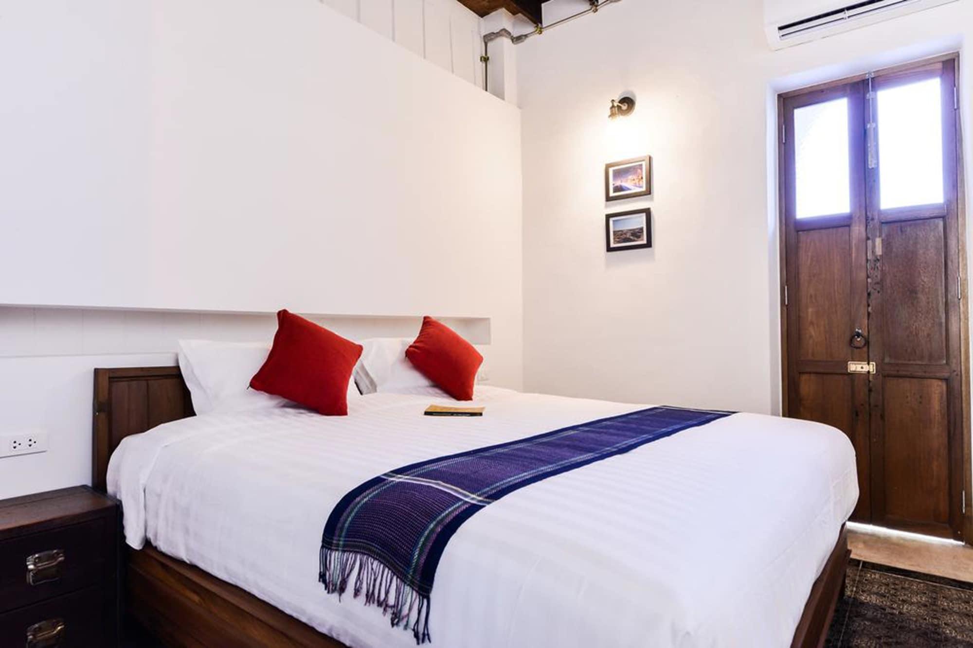 Neighbor Phuthon Bed and Breakfast Bangkok Exteriör bild
