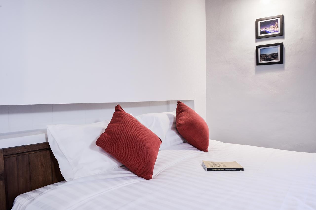 Neighbor Phuthon Bed and Breakfast Bangkok Exteriör bild