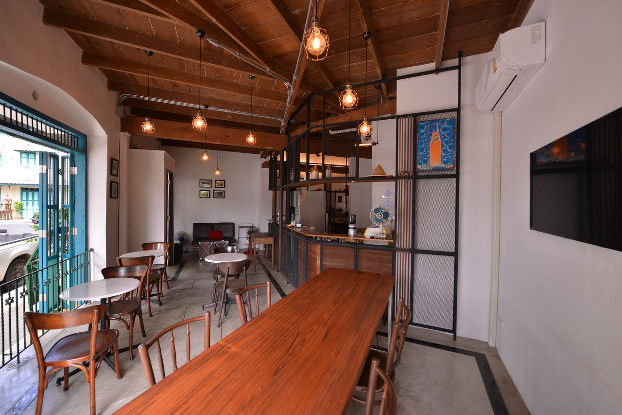 Neighbor Phuthon Bed and Breakfast Bangkok Exteriör bild