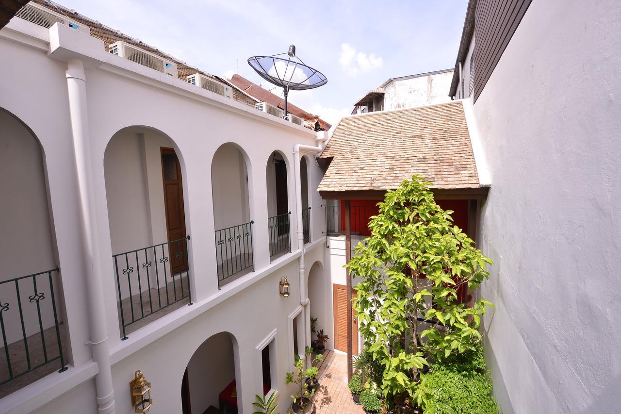 Neighbor Phuthon Bed and Breakfast Bangkok Exteriör bild