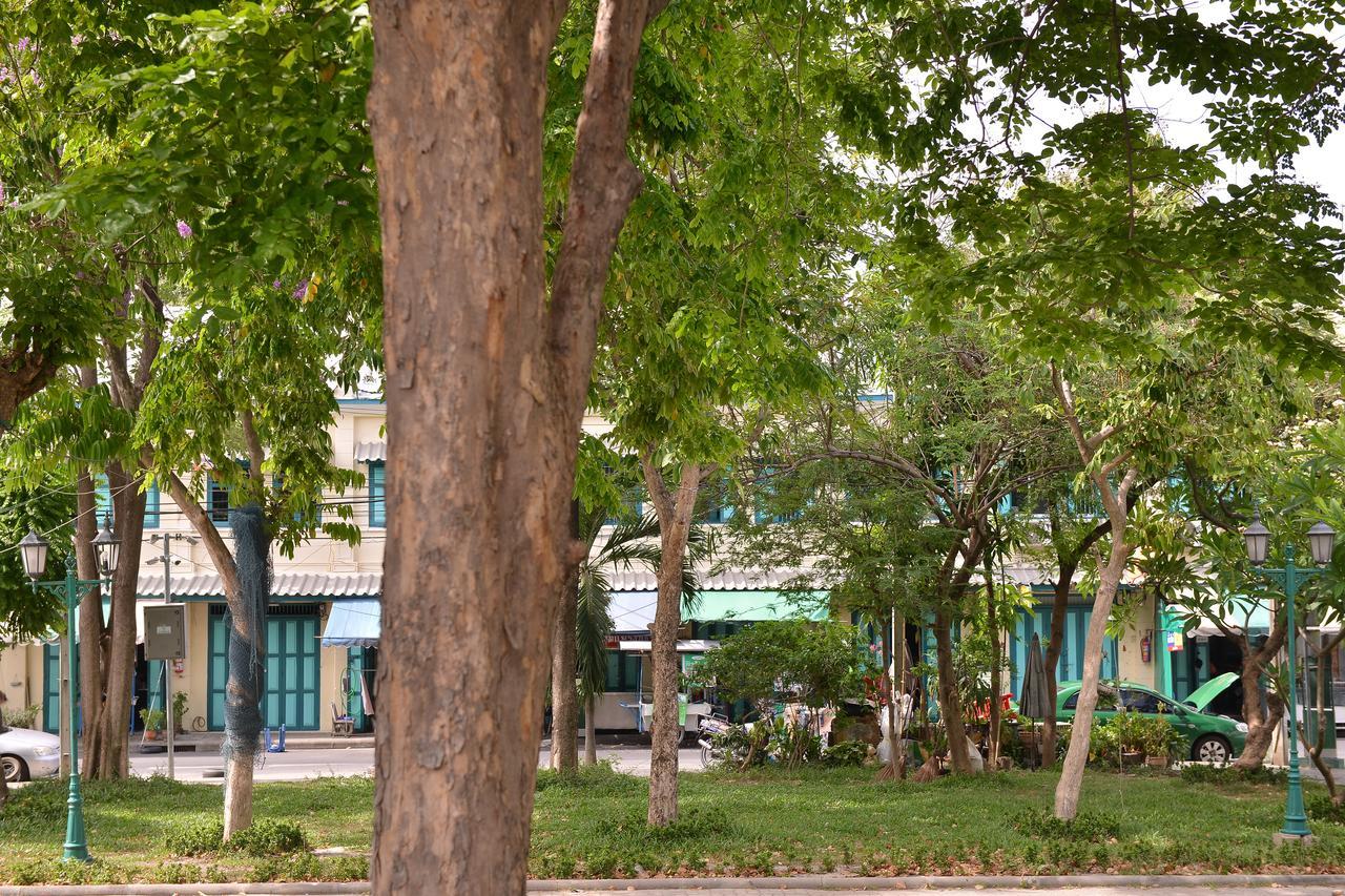 Neighbor Phuthon Bed and Breakfast Bangkok Exteriör bild